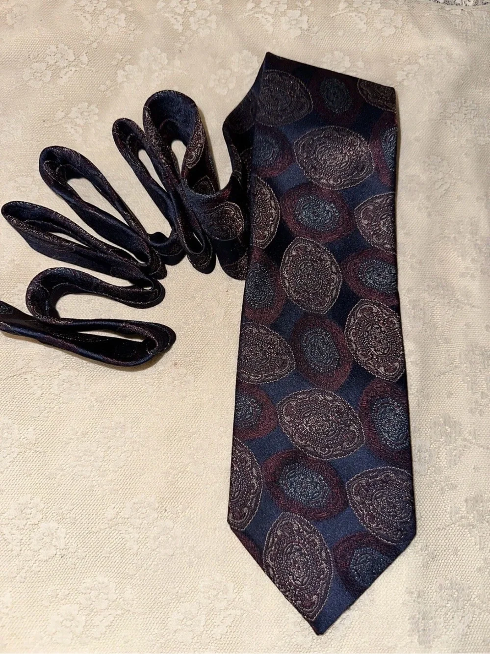 Wembley Tie 56 Inches Long